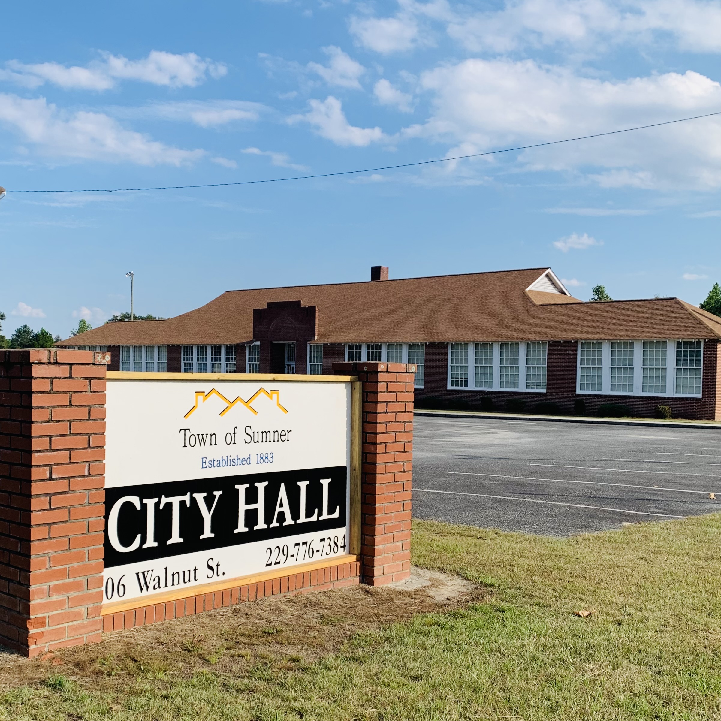 Sumner City Hall Image
